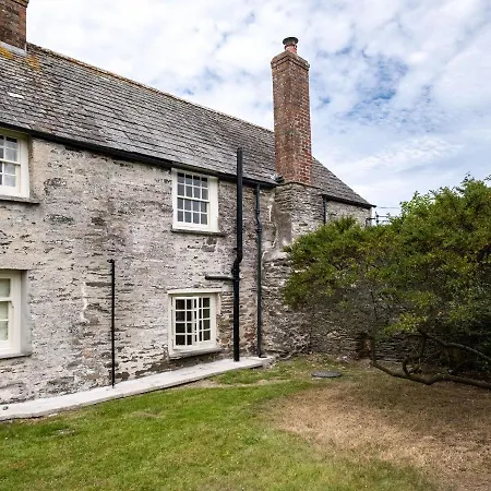 Porthilly Greys Holiday home